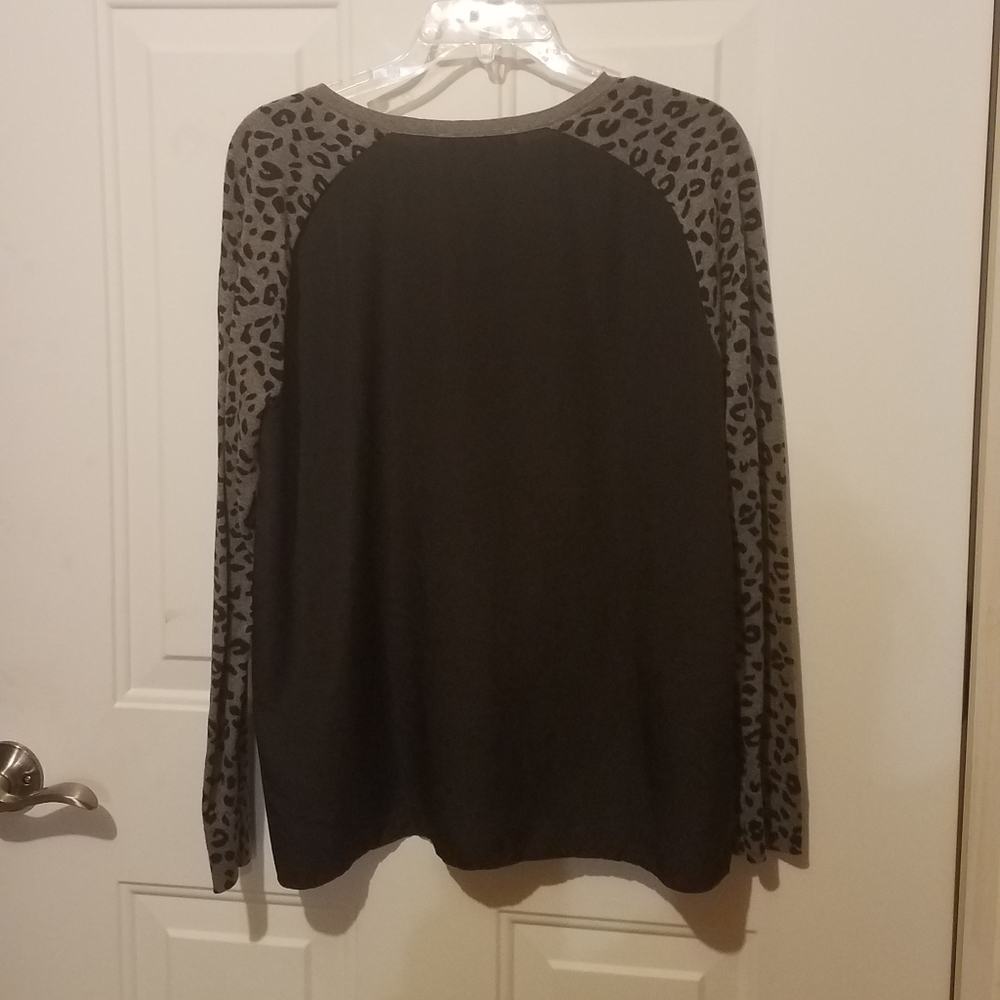 Loft Ann Taylor Medium Leopard Print Sweater - image 3